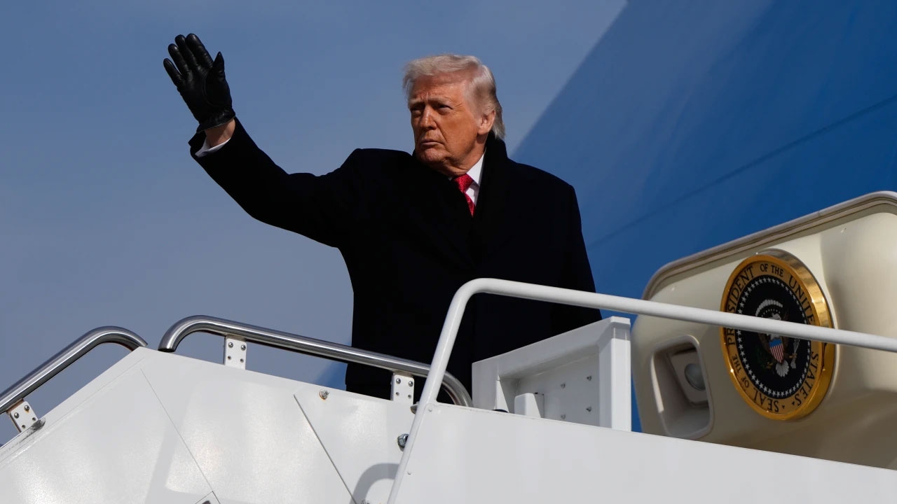 ইরানে মৃত্যুদণ্ড স্থগিতের সিদ্ধান্তে ট্রাম্পের বিরল প্রশংসা